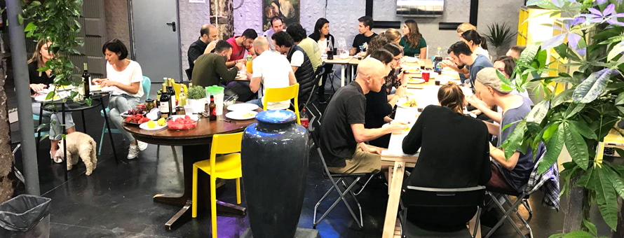 Advantages to work in a coworking space